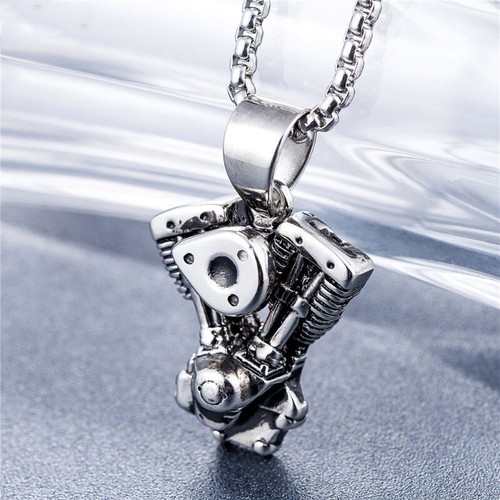 Nuova collana con ciondolo - con,